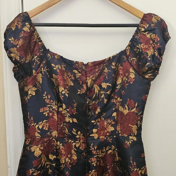 NWT Lulu's Navy Floral Wide Leg Jacquard Jumpsuit Size Lg Heritage Victorian - Picture 4 of 6